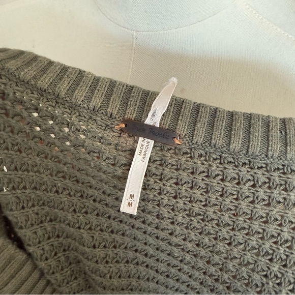 Free people olive green moonshine sweater waffle distressed sz M - Picture 12 of 12